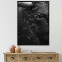 Izbliza oka bika uokvirenog slikarskom platnu umjetnički tisak