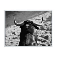 DesignArt 'Crno -bijeli portret španjolskog bika II' Farmhouse uokvirenog platna zidne umjetničke tiska
