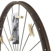 Dekodirajte smeđi metalni kotač bicikla s fotografijom na štipaljci
