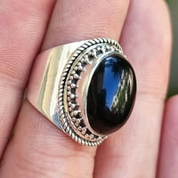 ; Crni ovalni prsten od sterling srebra ručno izrađen s dragim kamenom, veličina 14,0